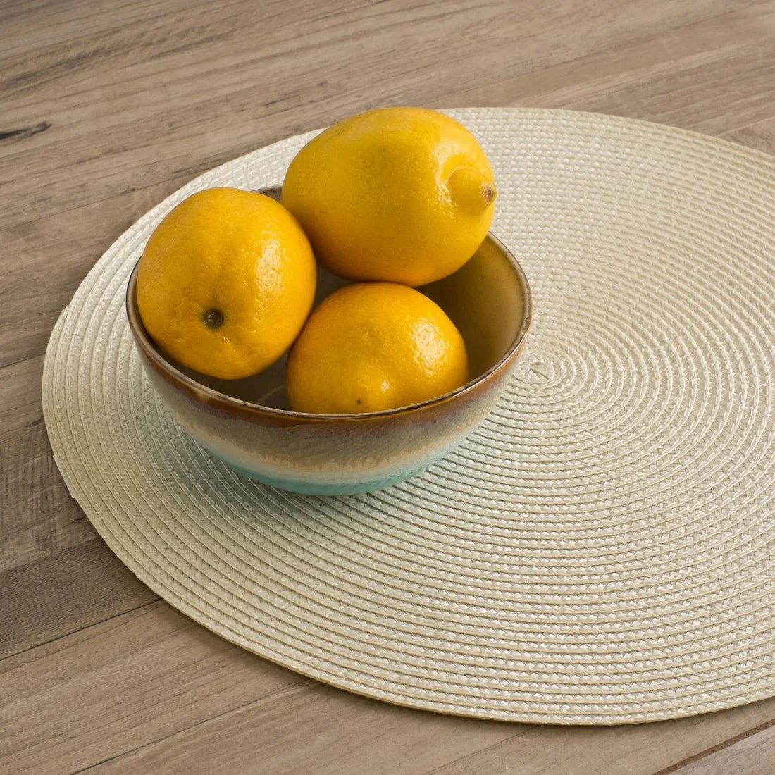 Farship Round Placemats Set of 4, 15 Inches Woven Farmhouse Place Mats Non-Slip Dining Kitchen Table Mats for Dining Room - Off White